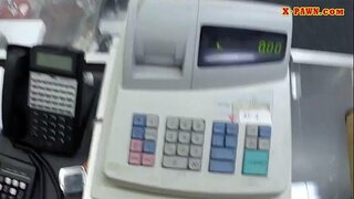 Блондинка красотка сата үз сумкалары һәм толченый