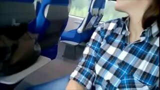 Pag-umangkon nga babaye sa makatulon