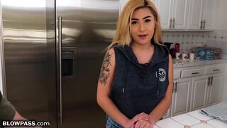 Löytää Minun Askel-Tytärtä Alastonkuvat