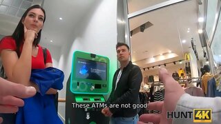 HUNT4K. Te tangata te kaitiaki o tona ataahua whiwhi i te hohonuraa e te manene