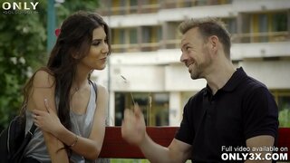 Only3x Only3x præsenterer - hardcore-scene med Anya Krey